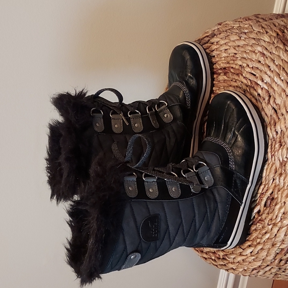 Sorel Girls Tofino II Faux Fur Nylon Quilted Black Winter Snow Boots Size 3